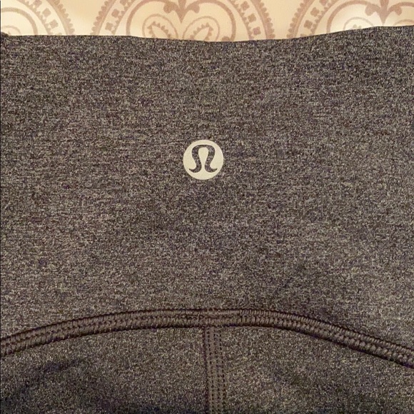 Gray Lululemon cropped Train Times Pant - Picture 3 of 5
